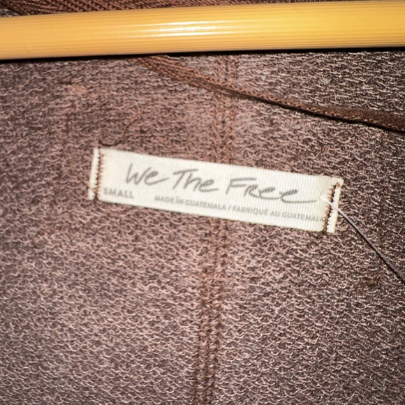 We The Free People Venice Sweatshirt Brown Bear S V-Neck - Picture 2 of 2